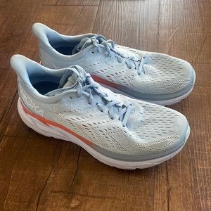 Hoka Women’s Clifton 8